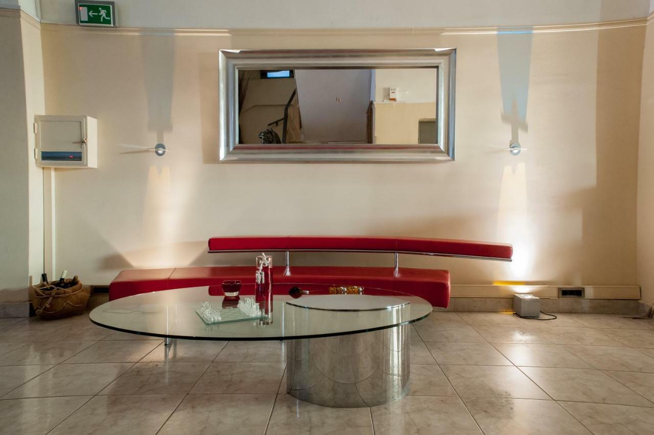 Plaza Hotel Loutraki  Eksteriør bilde